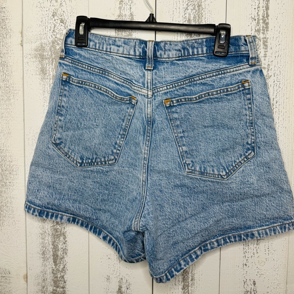 Abercrombie & Fitch High-Waist Light Blue Denim Shorts - Picture 5 of 10